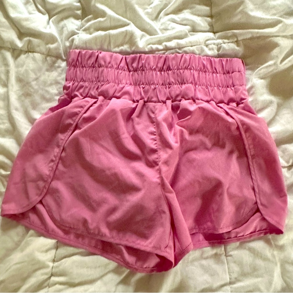 High wasted pink running shorts 🩷